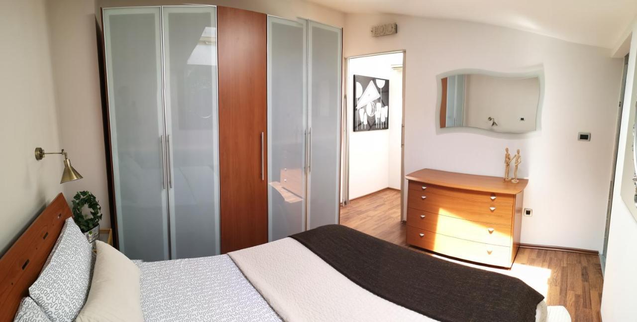 Arena Design Apartments With Free Private Parking And With A Terrace بولا المظهر الخارجي الصورة