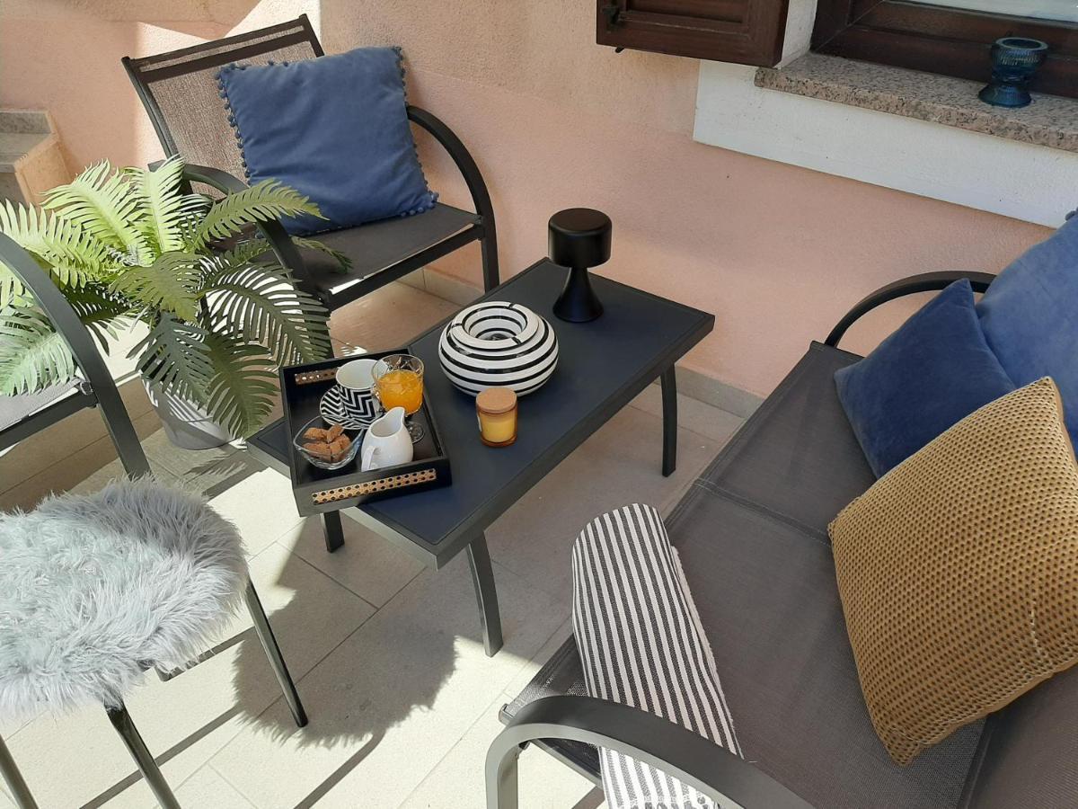 Arena Design Apartments With Free Private Parking And With A Terrace بولا المظهر الخارجي الصورة