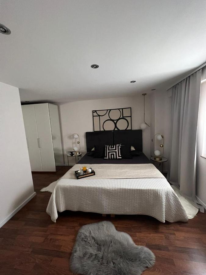 Arena Design Apartments With Free Private Parking And With A Terrace بولا المظهر الخارجي الصورة