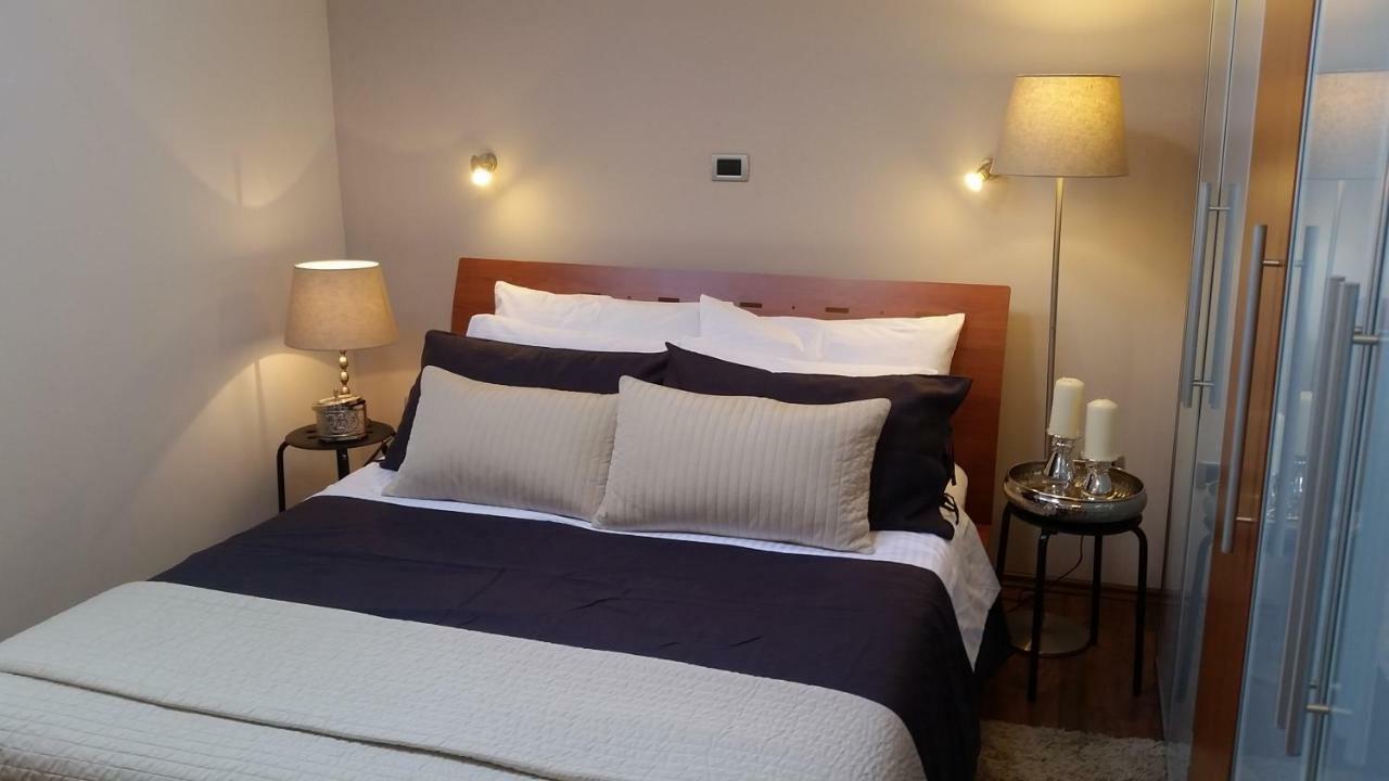 Arena Design Apartments With Free Private Parking And With A Terrace بولا المظهر الخارجي الصورة